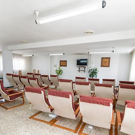 Ensuite Rooms For Women Only, Leon - Sk * Leon