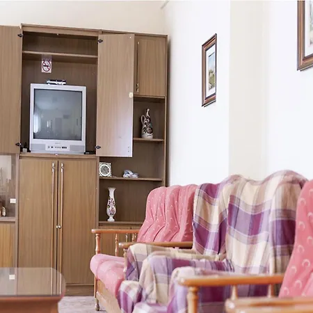 Aparthotel Ensuite Rooms For Women Only, Leon - Sk